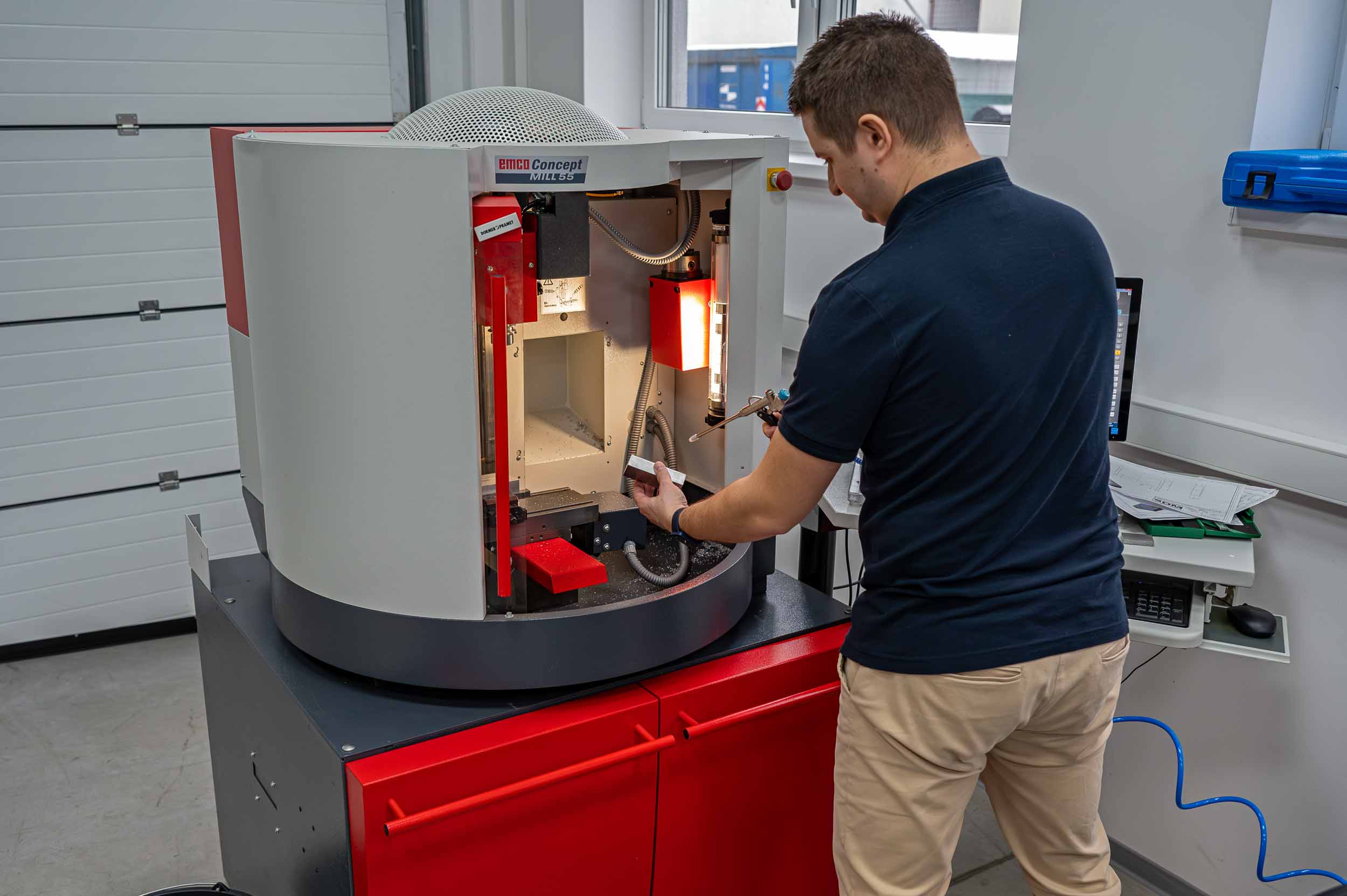 CNC fréza a CNC operátor na kurze RDM Academy